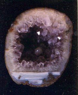 Agate-shelled Geode